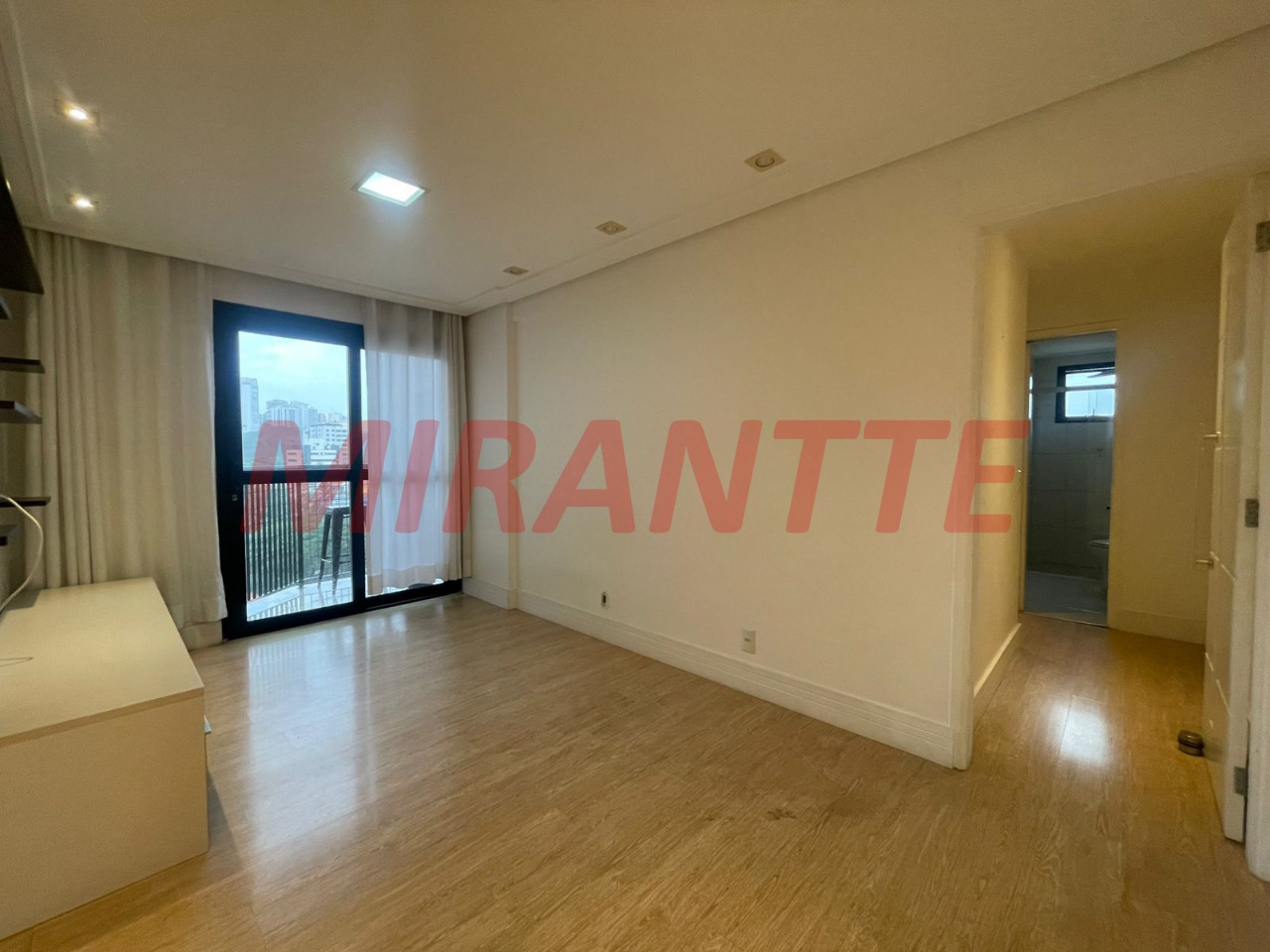 Apartamento de 57m² com 2 quartos em Santa Teresinha