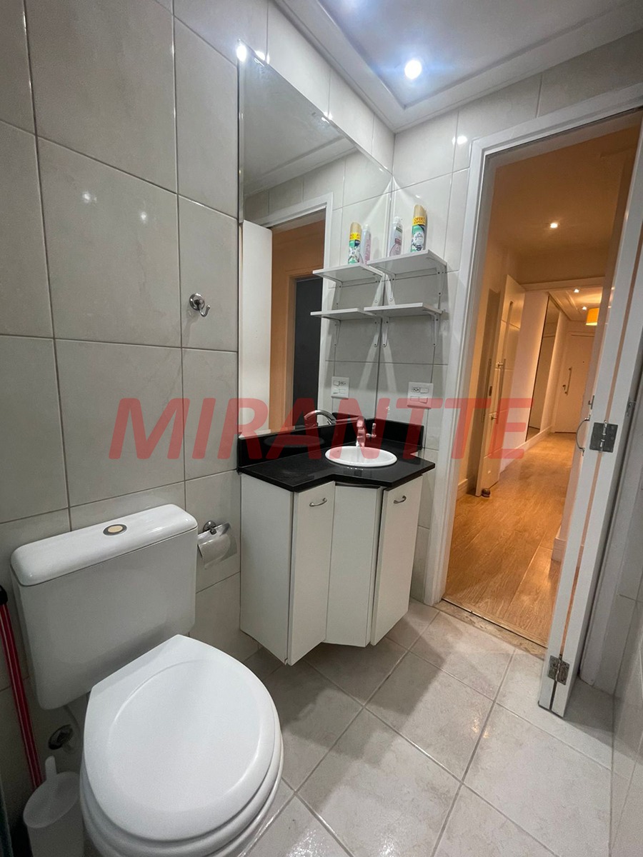 Apartamento de 57m² com 2 quartos em Santa Teresinha