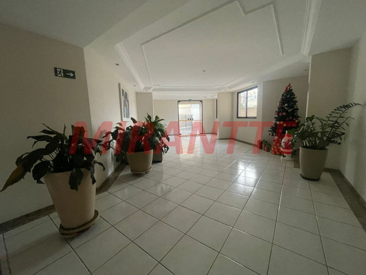 Apartamento de 57m² com 2 quartos em Santa Teresinha