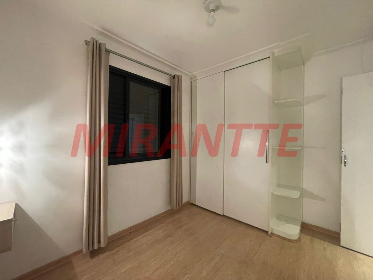 Apartamento de 57m² com 2 quartos em Santa Teresinha