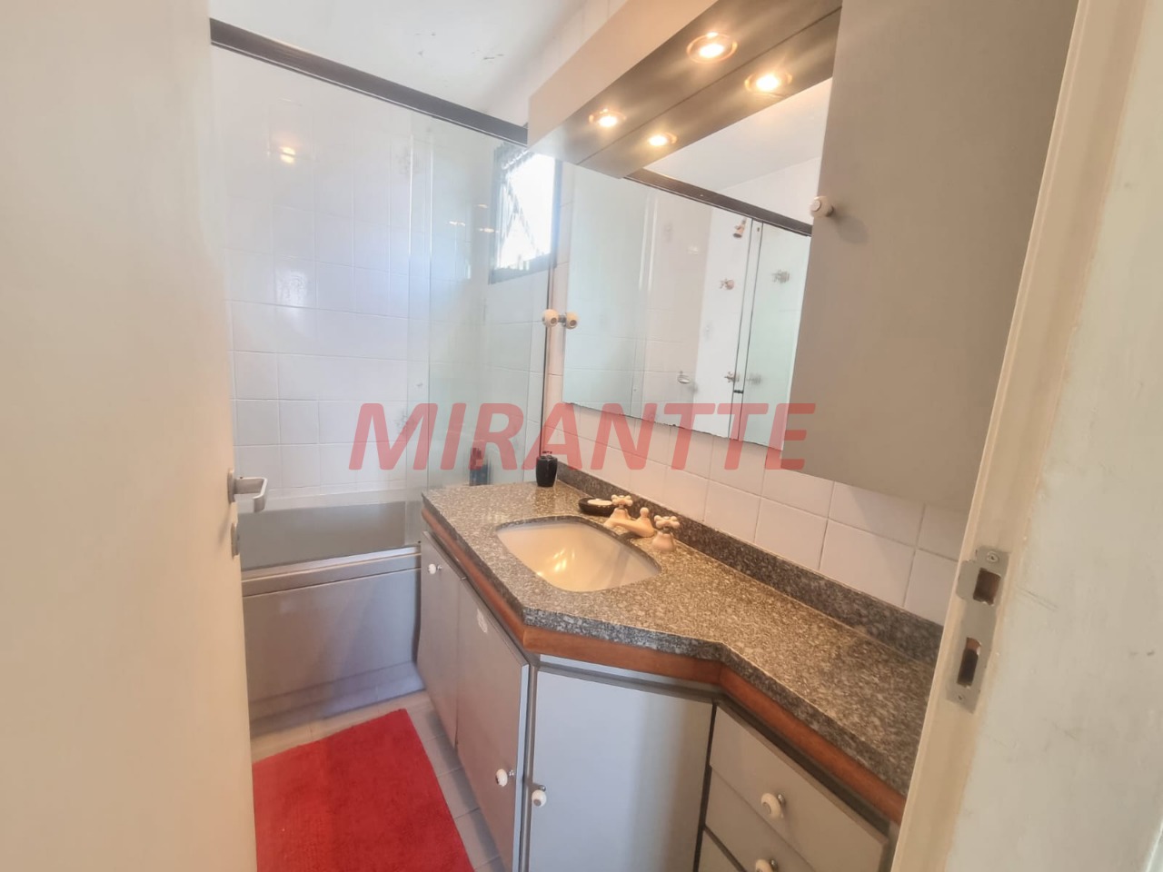 Apartamento de 170m² com 3 quartos em Santana