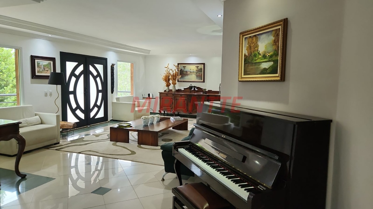 Cond. fechado de 880m² com 6 quartos em Roseira