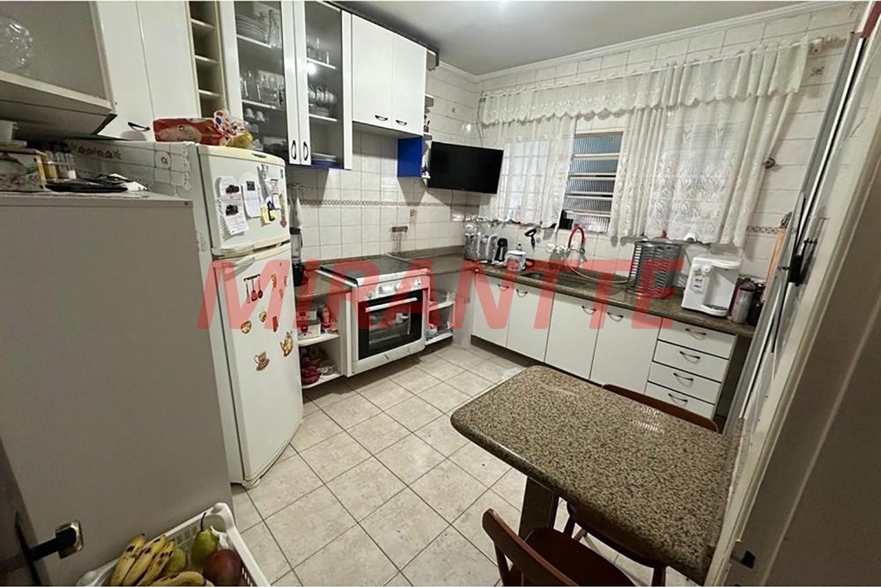 Casa terrea de 250m² com 3 quartos em residencial