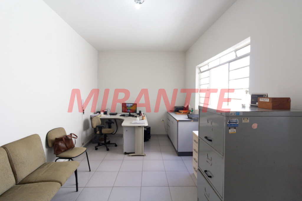 Comercial de 540m² em Santana