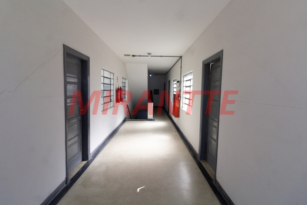 Comercial de 1207m² em Santana