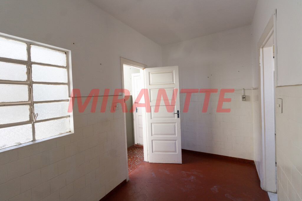 Comercial de 1207m² em Santana