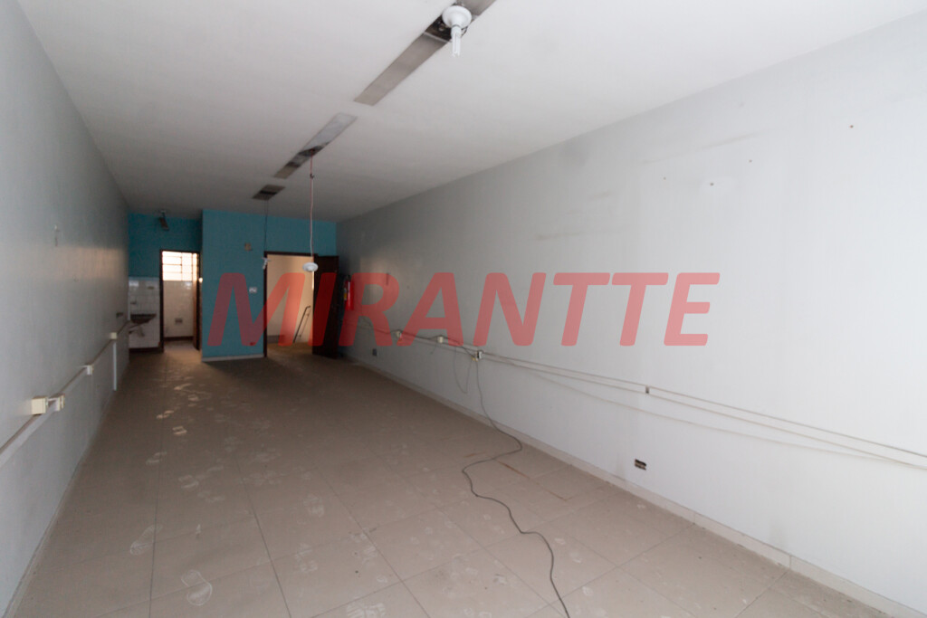 Comercial de 721m² em Santana