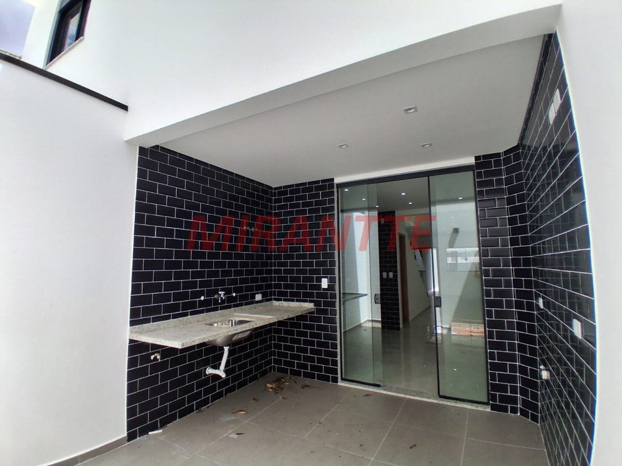 Sobrado de 103m² com 3 quartos em Parada Inglesa