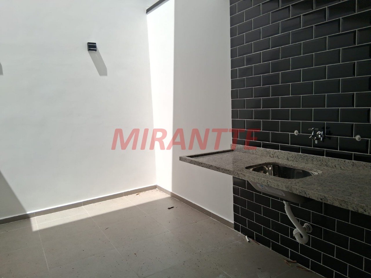 Sobrado de 103m² com 3 quartos em Parada Inglesa