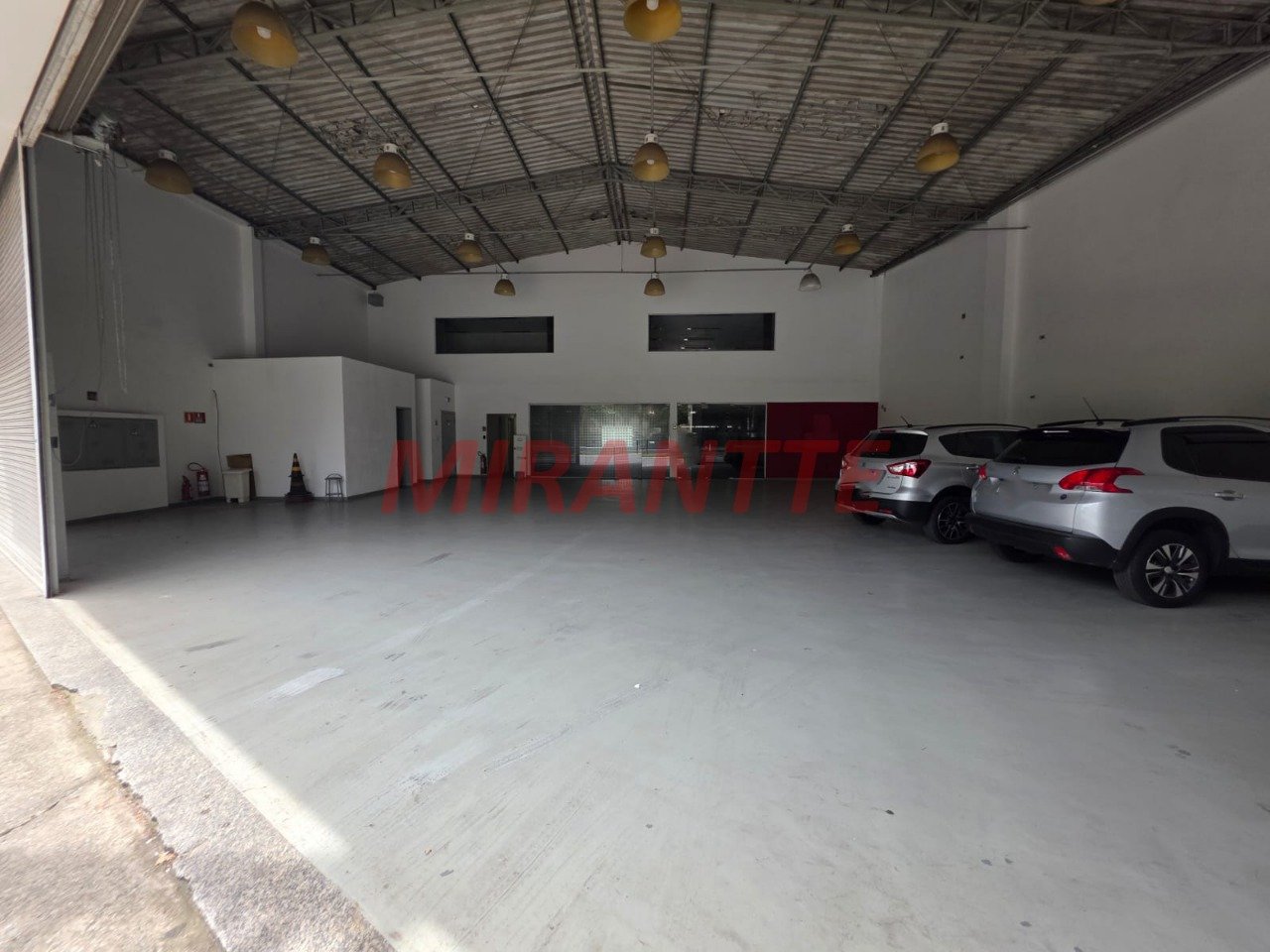 Galpao de 1200m² em Santana
