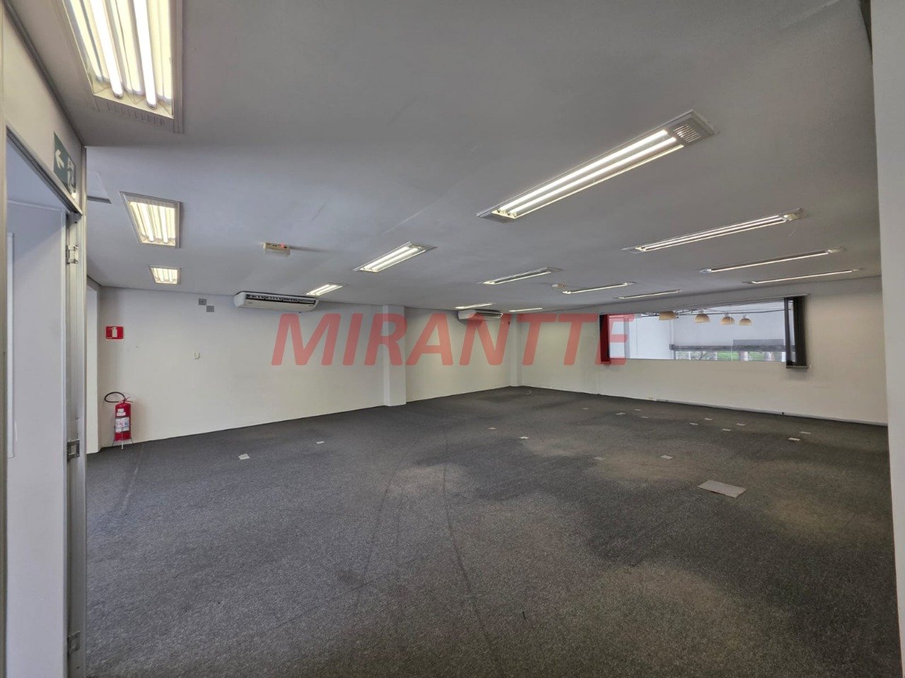Galpao de 1200m² em Santana