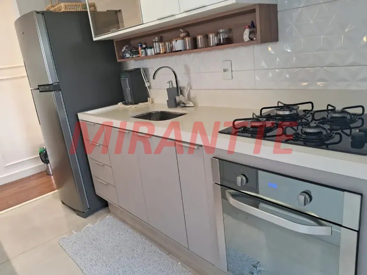 Apartamento de 60m² com 2 quartos em Vila Mazzei