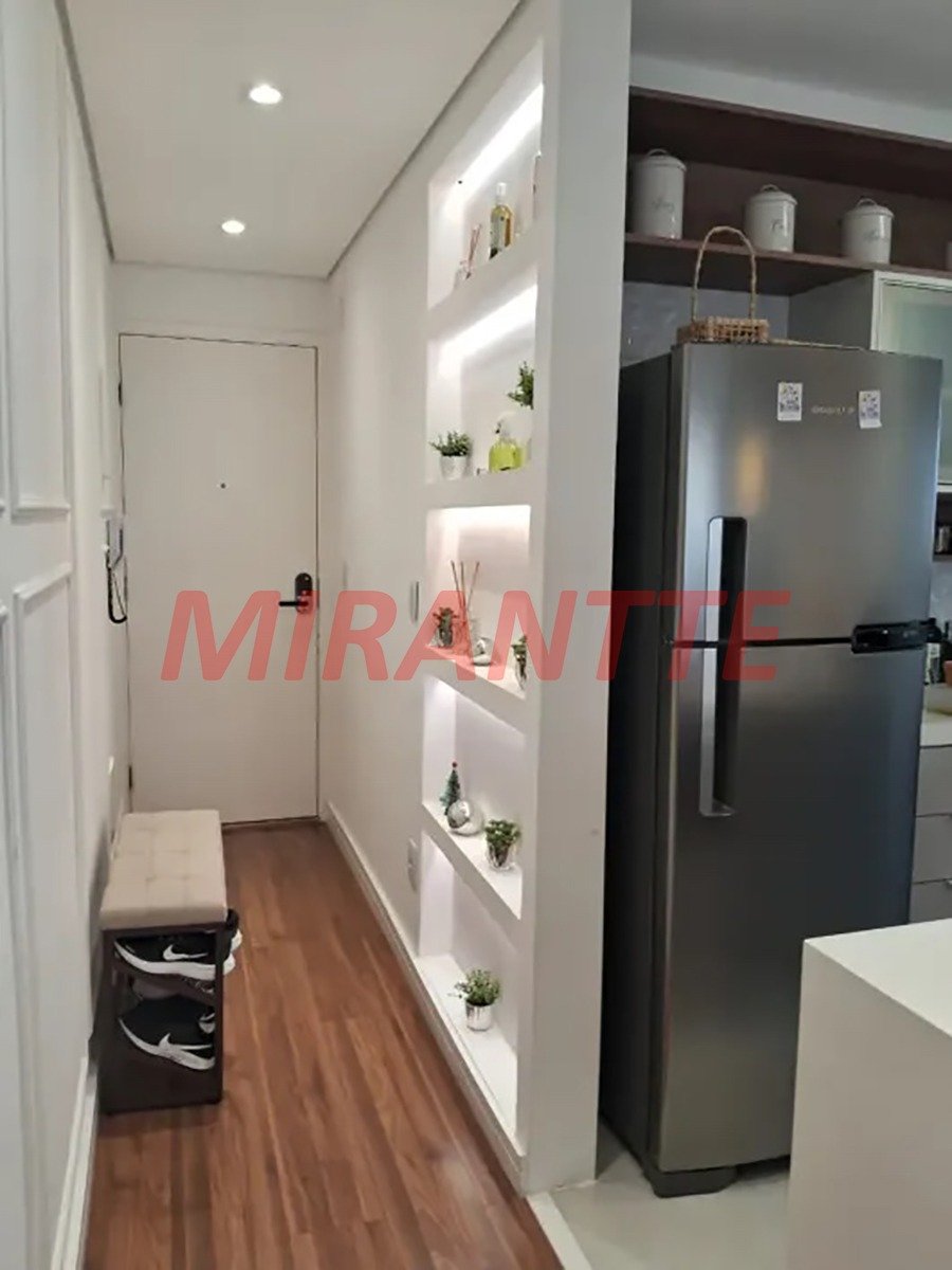 Apartamento de 60m² com 2 quartos em Vila Mazzei