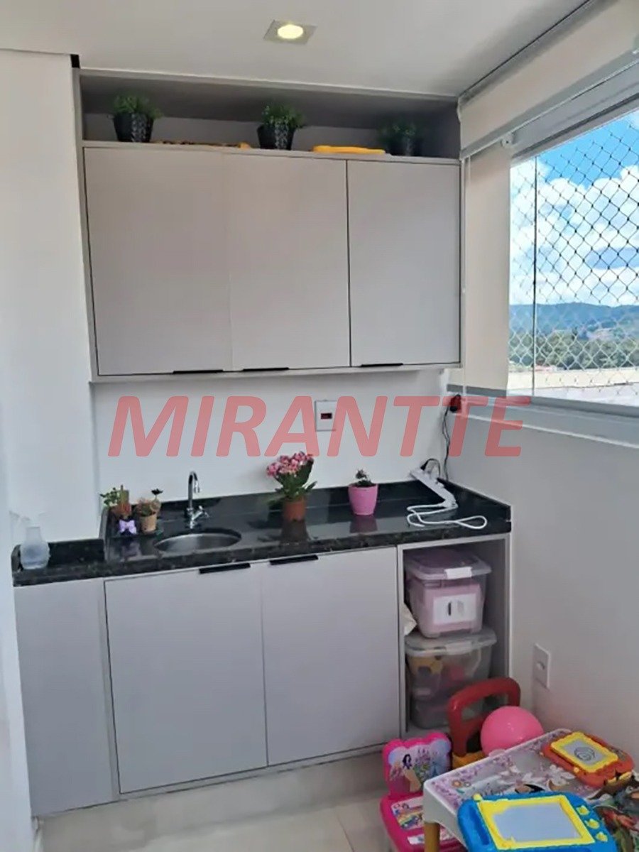 Apartamento de 60m² com 2 quartos em Vila Mazzei
