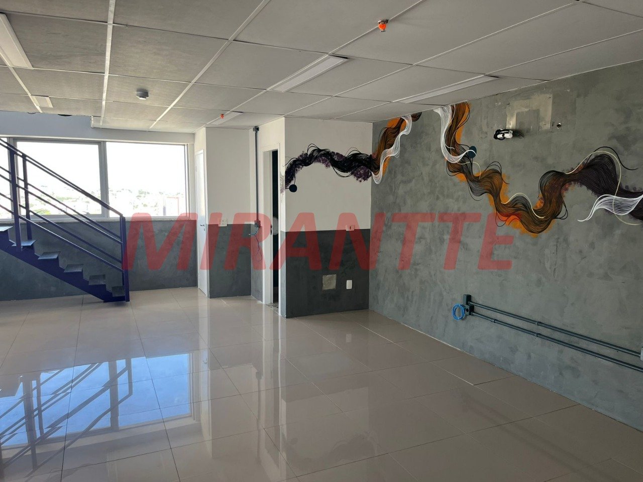 Conjunto comercial de 185m² em Santana