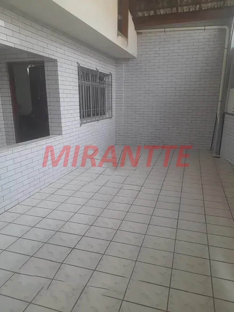 Casa terrea de 250m² com 3 quartos em Vila Diomar