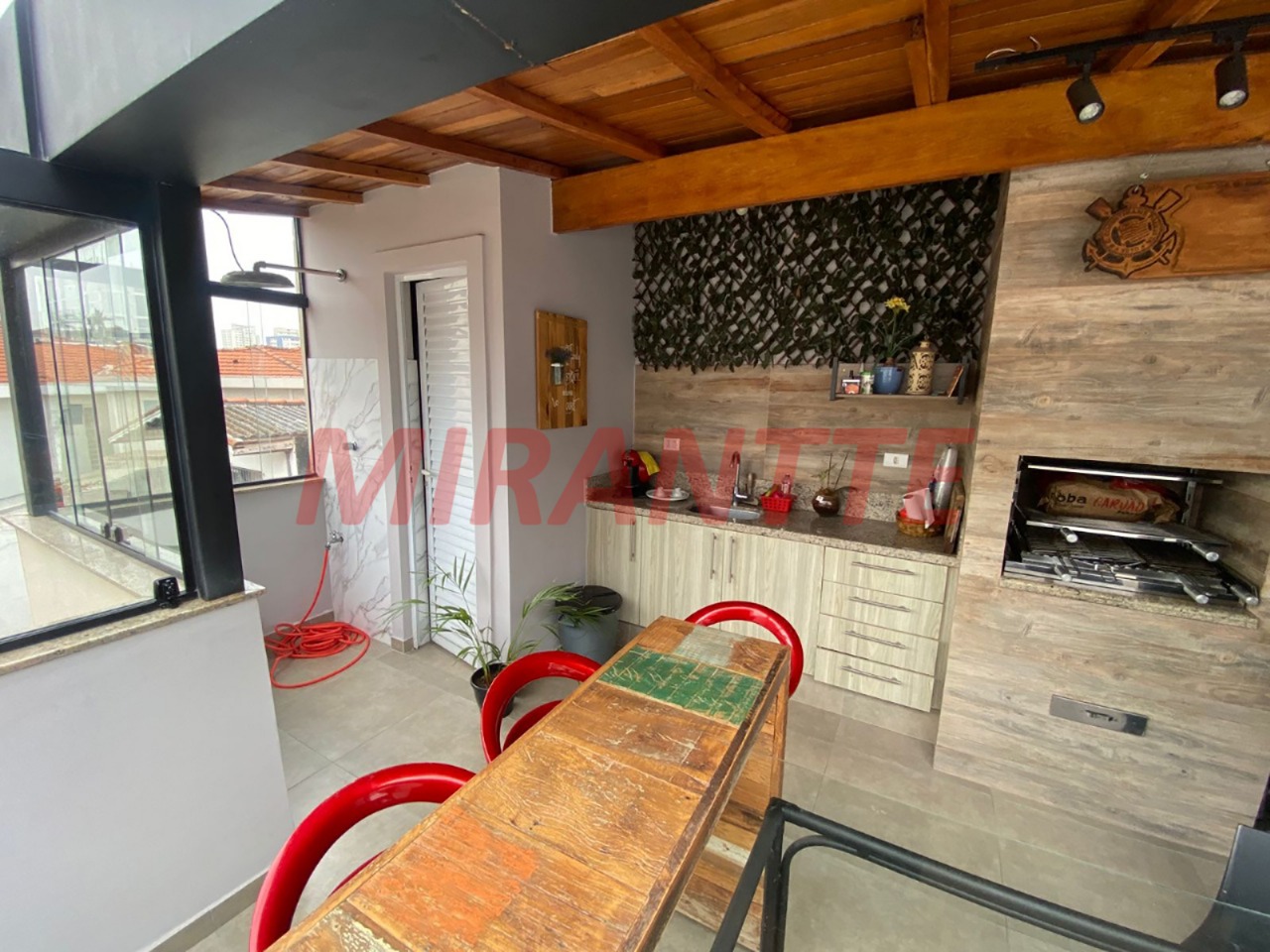 Cond. fechado de 180m² com 3 quartos em Vila Pauliceia