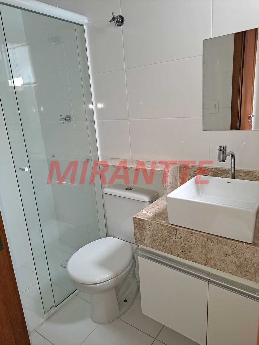 Cond. fechado de 61m² com 2 quartos em Santa Teresinha