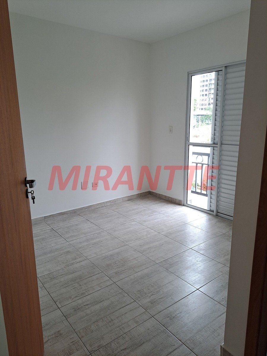 Cond. fechado de 61m² com 2 quartos em Santa Teresinha