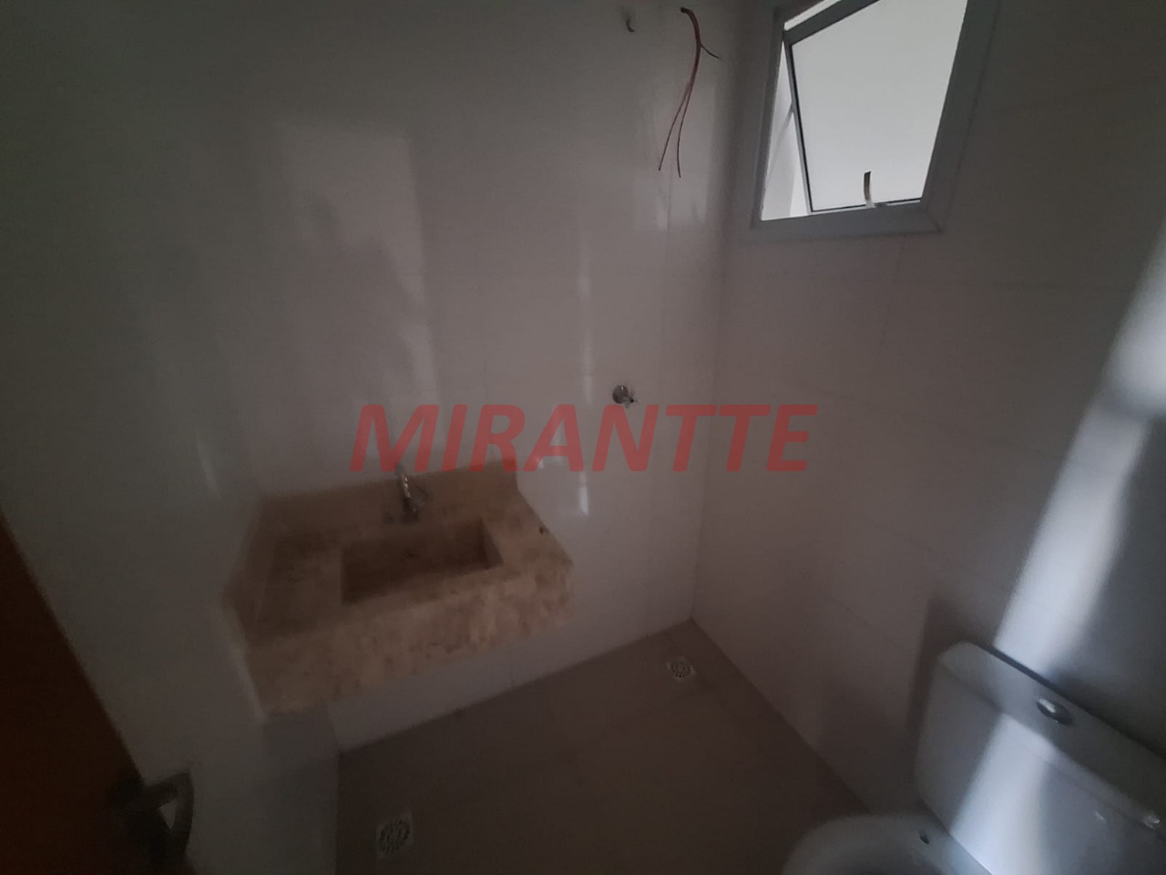 Apartamento de 44m² com 2 quartos em Água Fria