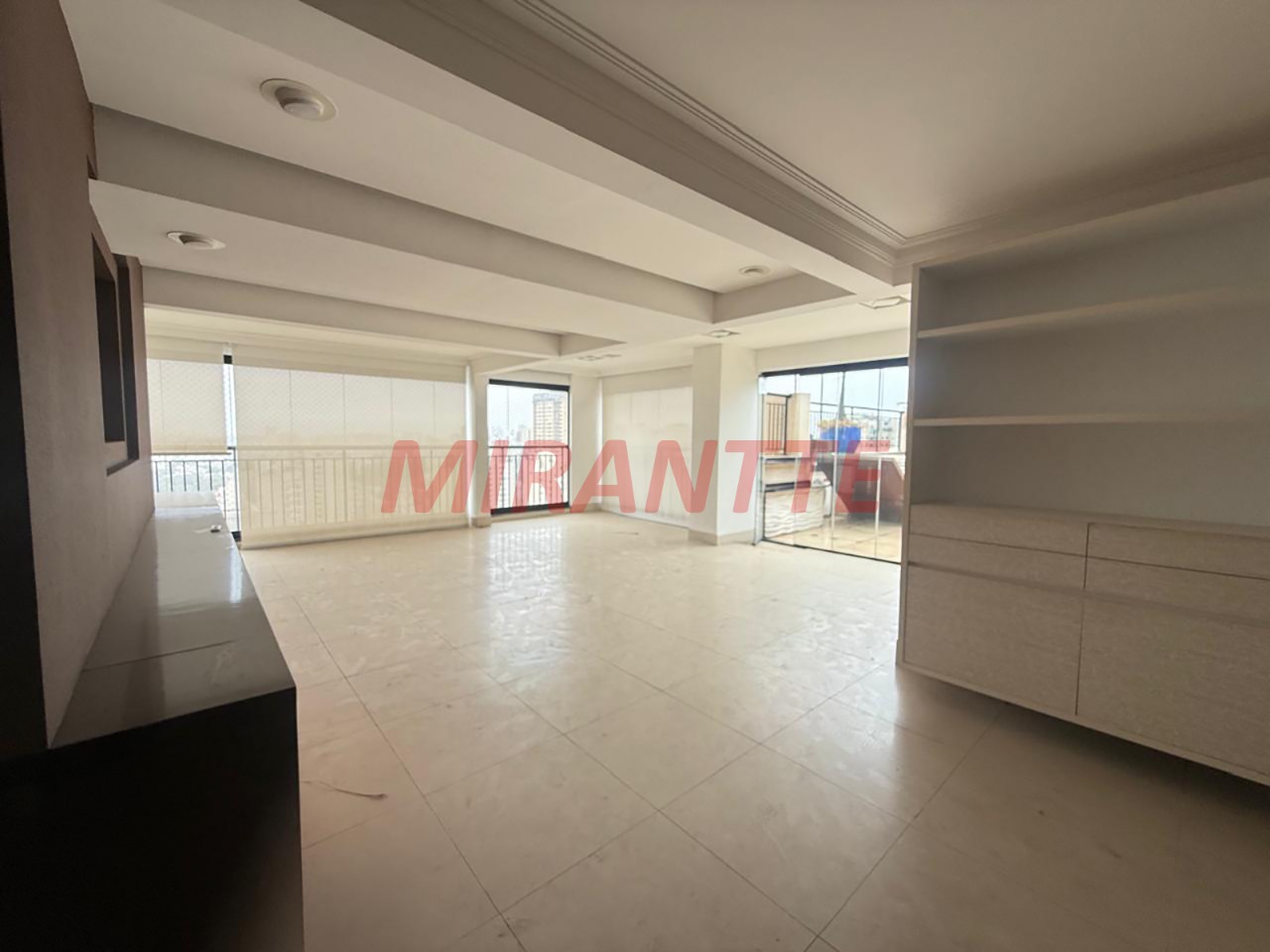 Cobertura de 265m² com 3 quartos em Santa Teresinha