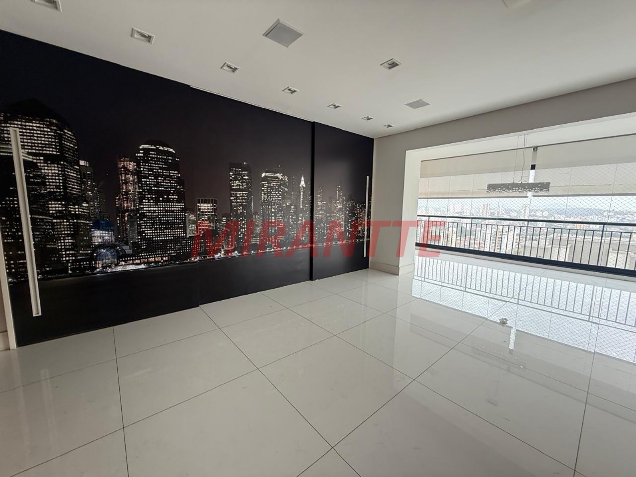 Cobertura de 265m² com 3 quartos em Santa Teresinha
