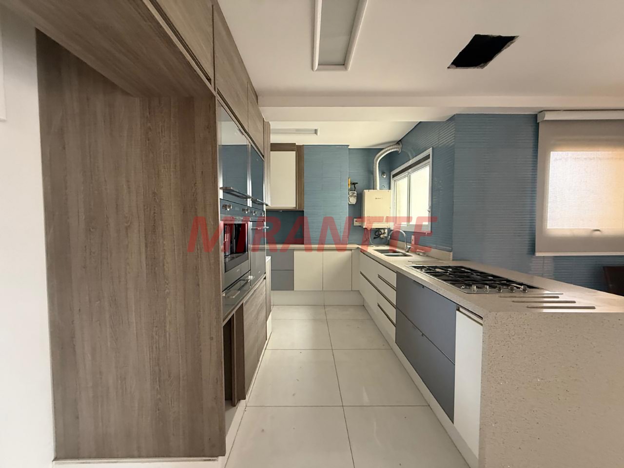 Cobertura de 265m² com 3 quartos em Santa Teresinha