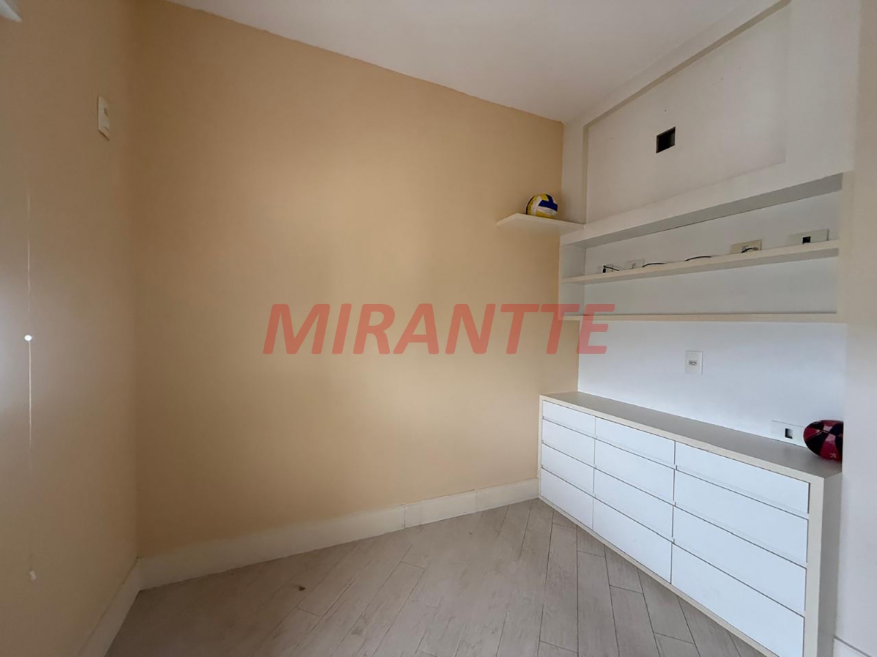 Cobertura de 265m² com 3 quartos em Santa Teresinha