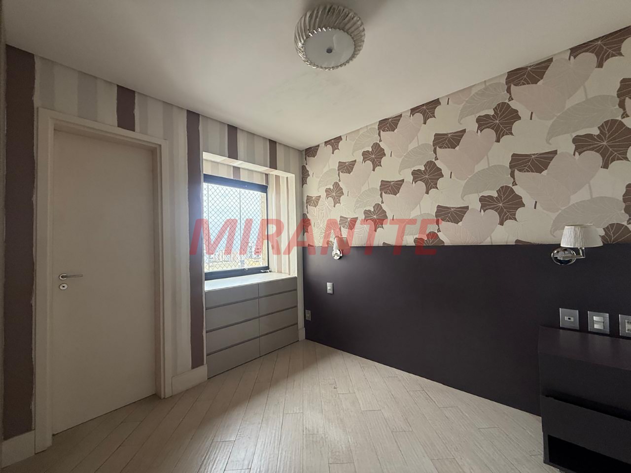 Cobertura de 265m² com 3 quartos em Santa Teresinha