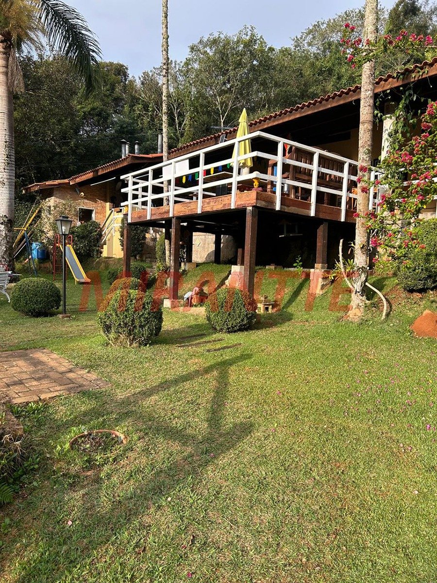 Casa terrea de 400m² com 5 quartos em Roseira