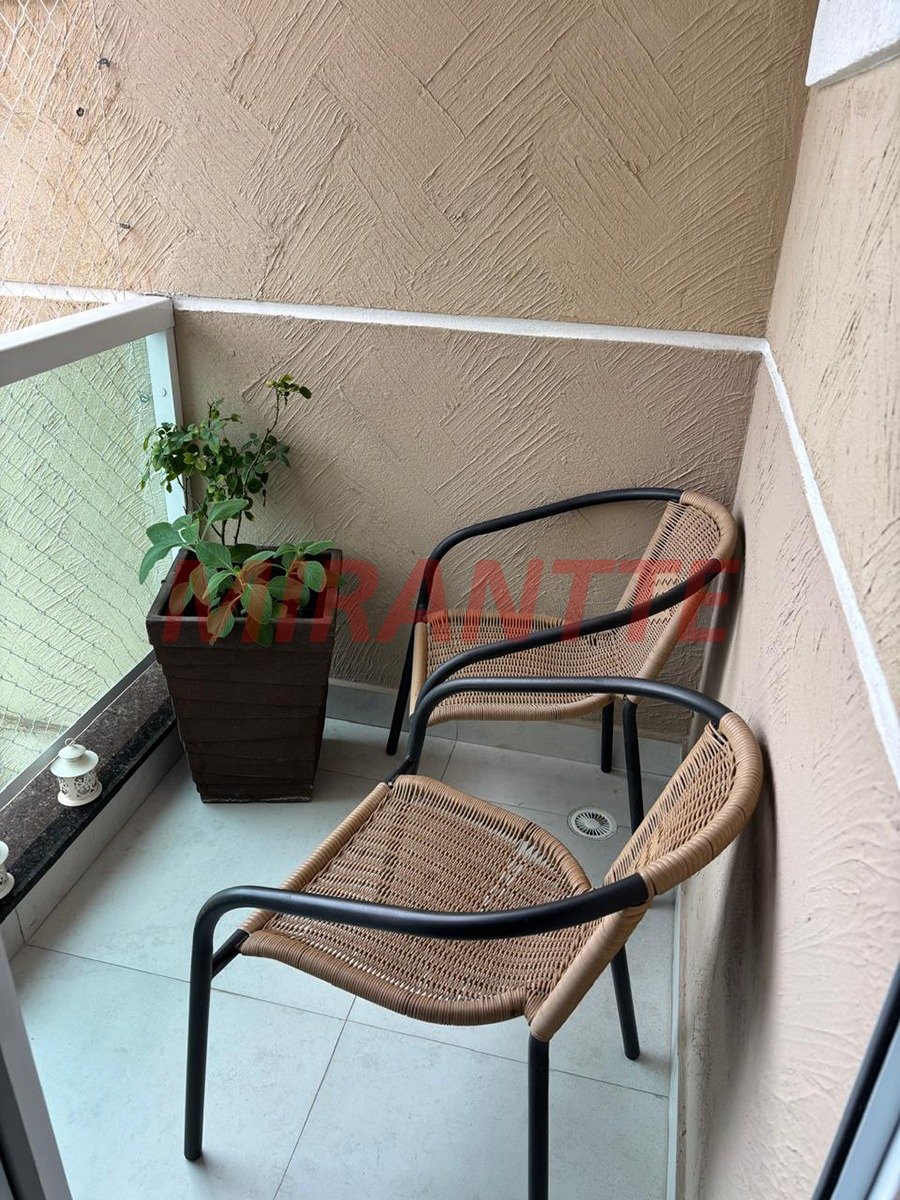 Cond. fechado de 50m² com 2 quartos em Vila Mazzei