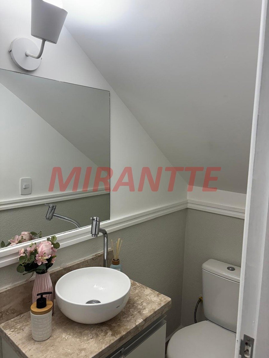 Cond. fechado de 50m² com 2 quartos em Vila Mazzei