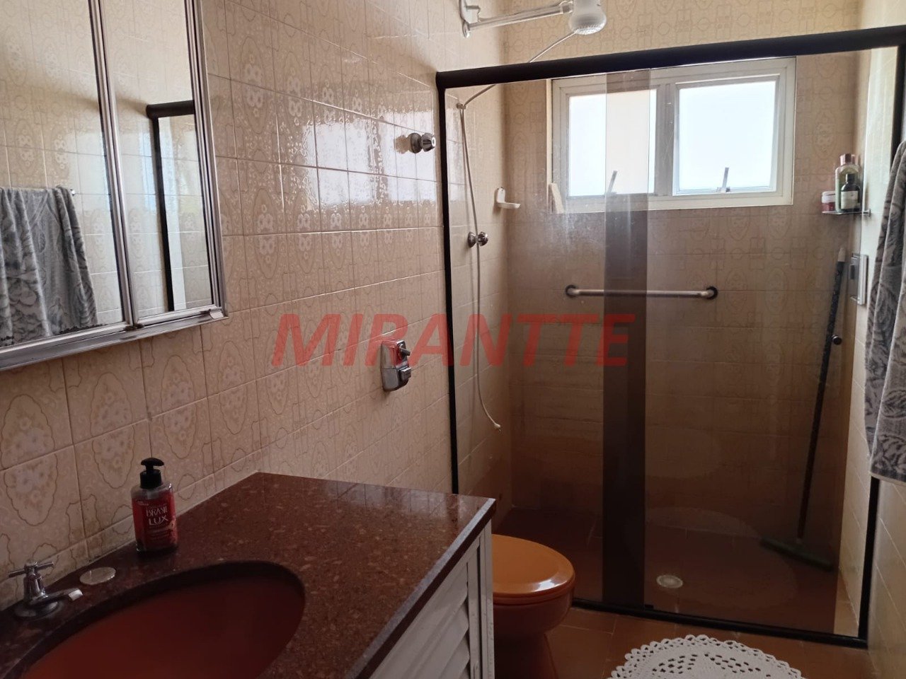 Sobrado de 216m² com 4 quartos em Lauzane Paulista