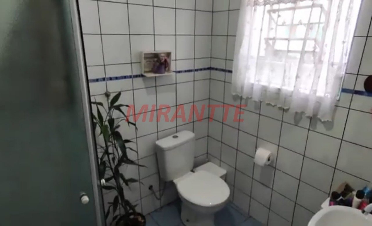 Sobrado de 216m² com 4 quartos em Lauzane Paulista
