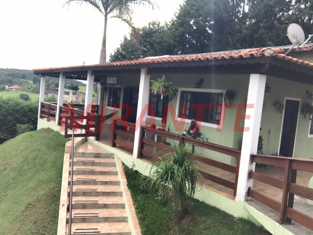 ChÁcara de 260m² com 6 quartos em Guararema