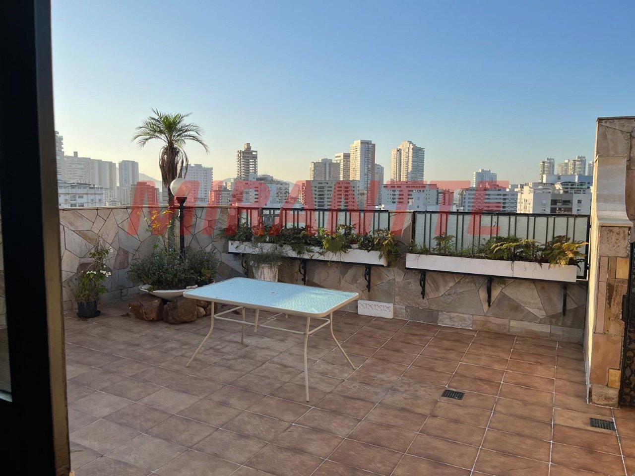 Cobertura de 361m² com 4 quartos em Ponta da Praia