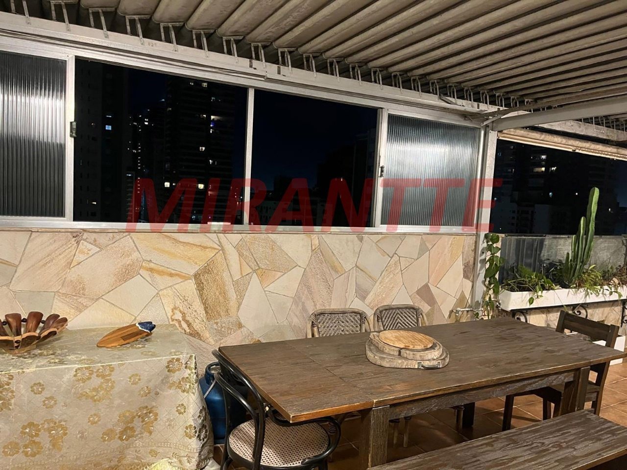 Cobertura de 361m² com 4 quartos em Ponta da Praia