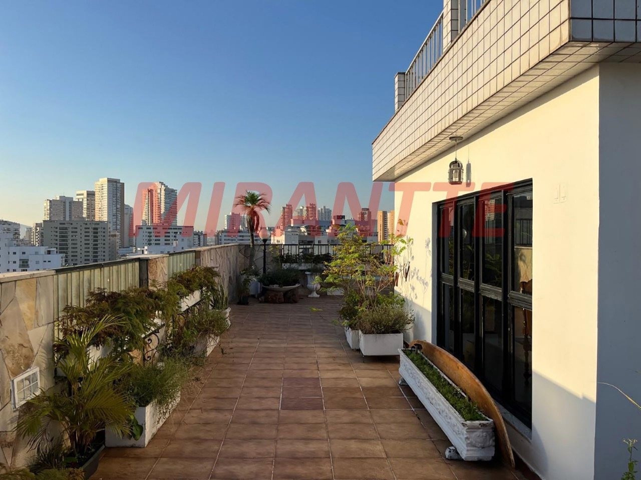 Cobertura de 361m² com 4 quartos em Ponta da Praia