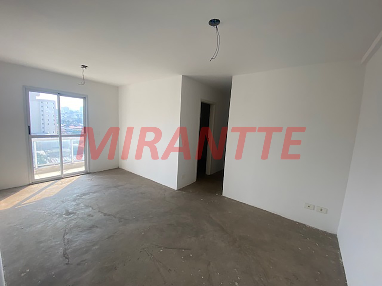 Apartamento de 60m² com 2 quartos em Vila Mazzei