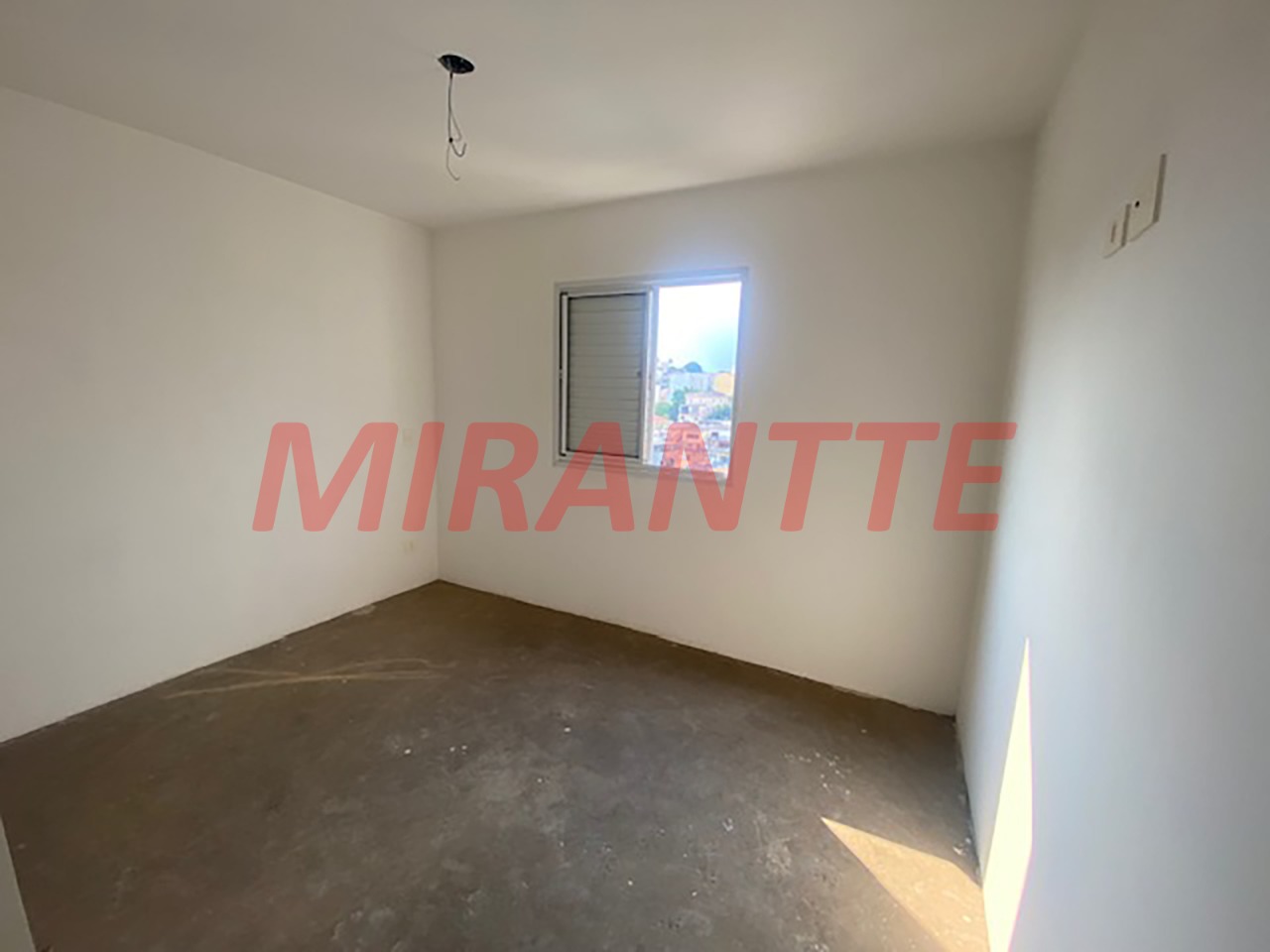 Apartamento de 60m² com 2 quartos em Vila Mazzei