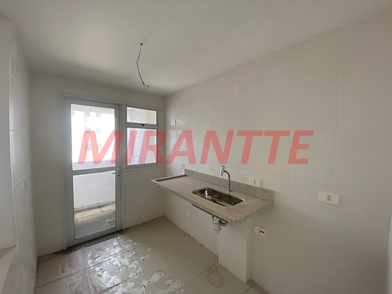 Apartamento de 60m² com 2 quartos em Vila Mazzei