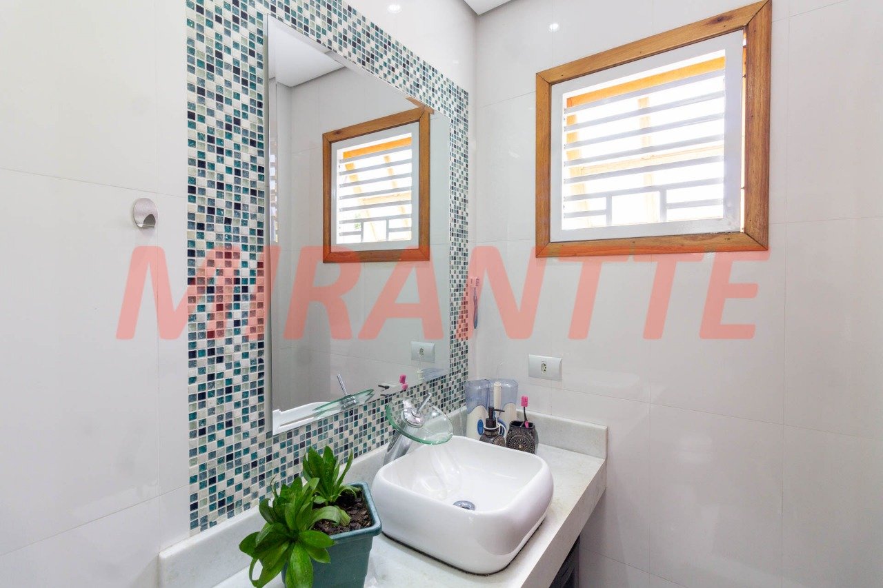 Sobrado de 134m² com 3 quartos em Jaçana