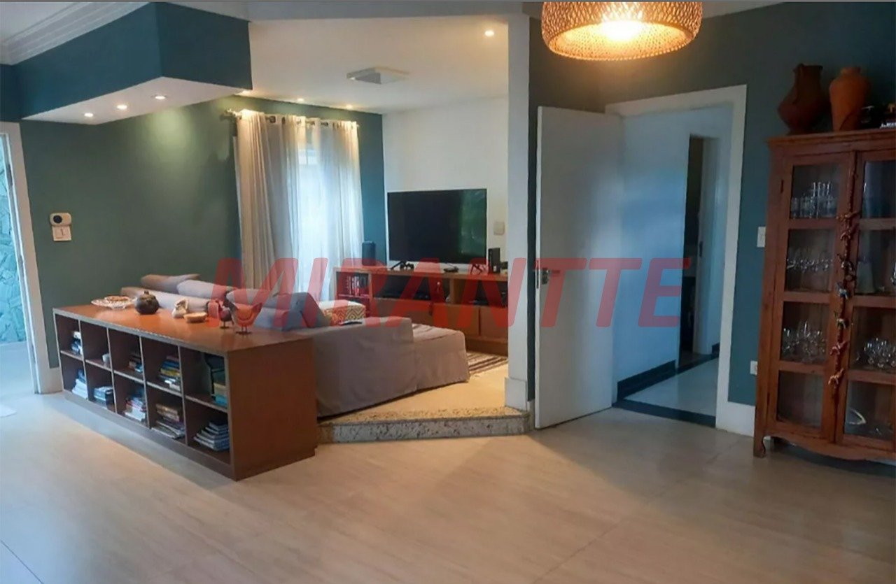 Sobrado de 301m² com 4 quartos em Casa Verde
