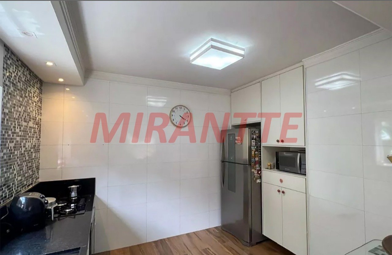 Sobrado de 301m² com 4 quartos em Casa Verde