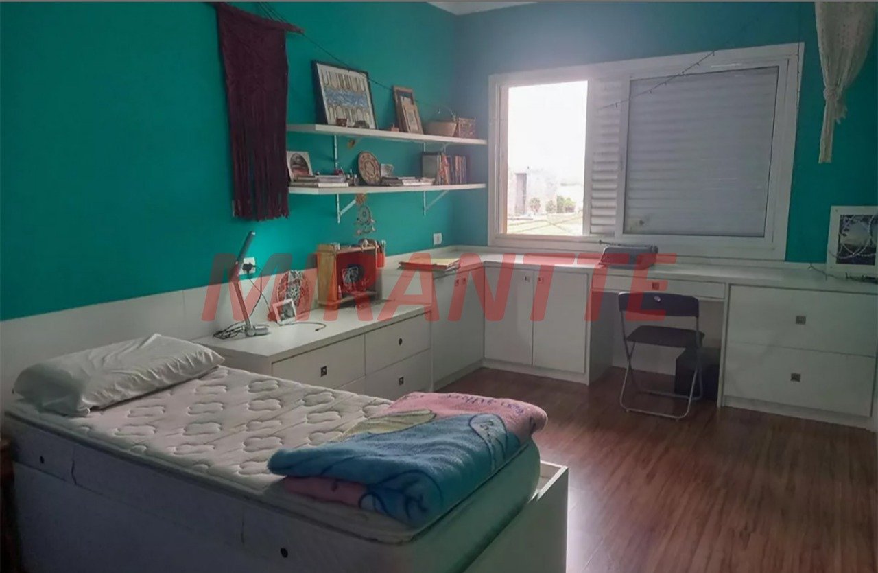 Sobrado de 301m² com 4 quartos em Casa Verde
