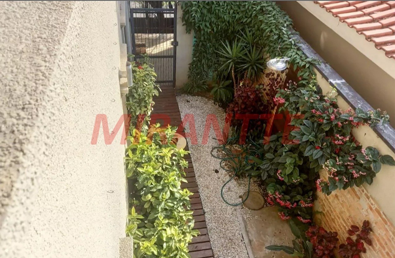 Sobrado de 301m² com 4 quartos em Casa Verde