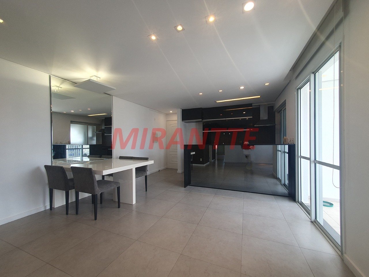 Apartamento de 72m² com 2 quartos em Vila Nova Conceição