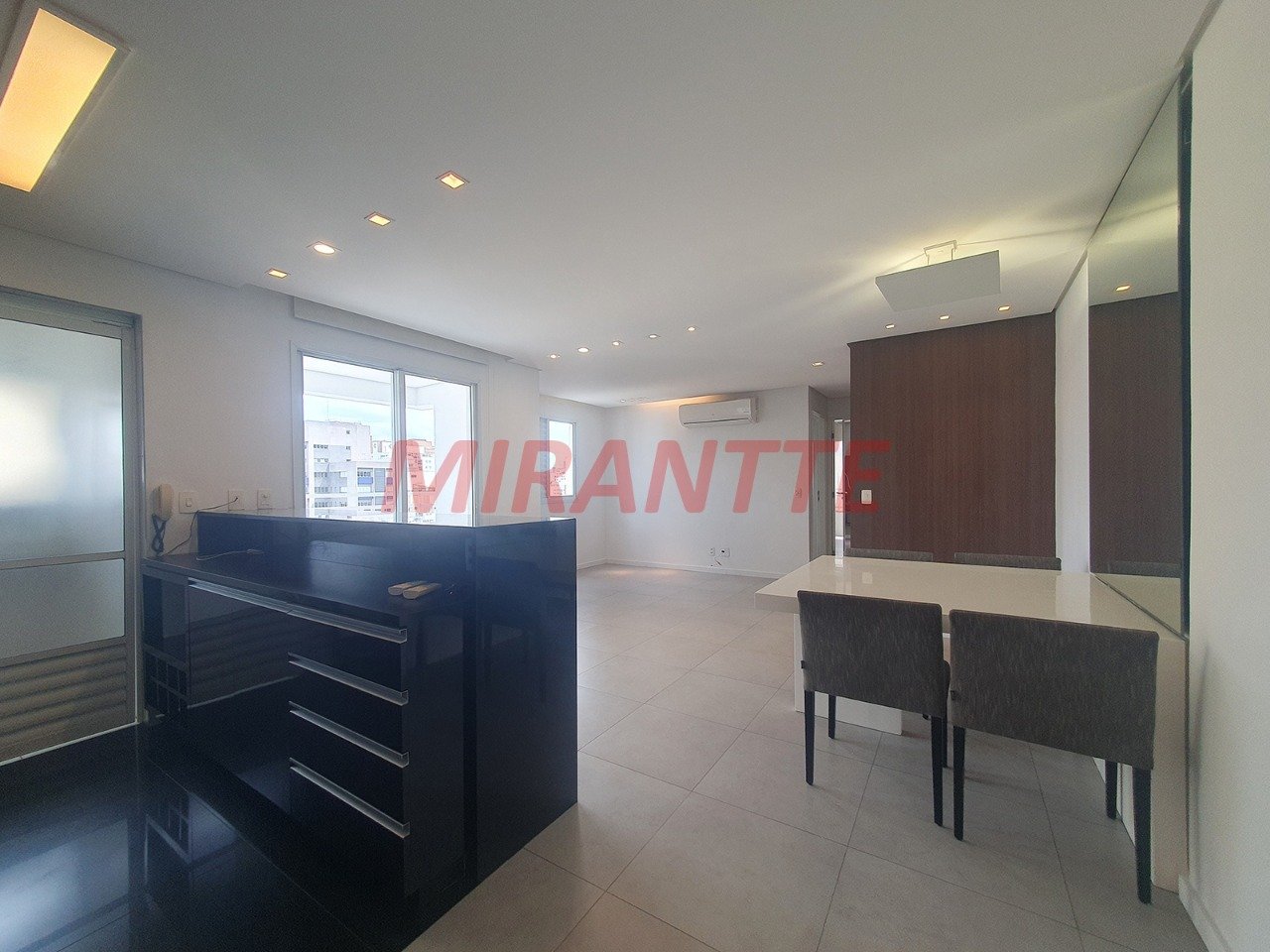 Apartamento de 72m² com 2 quartos em Vila Nova Conceição