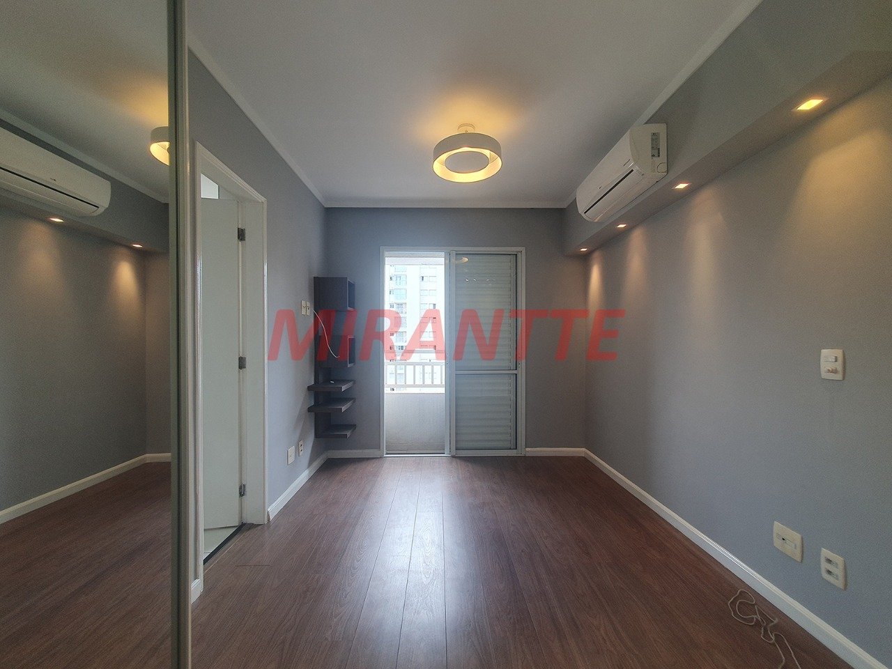 Apartamento de 72m² com 2 quartos em Vila Nova Conceição