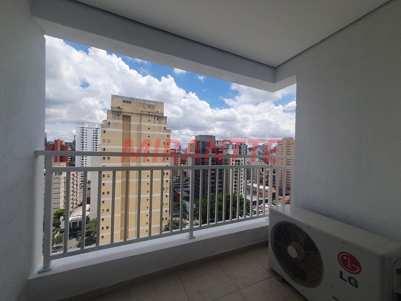 Apartamento de 72m² com 2 quartos em Vila Nova Conceição